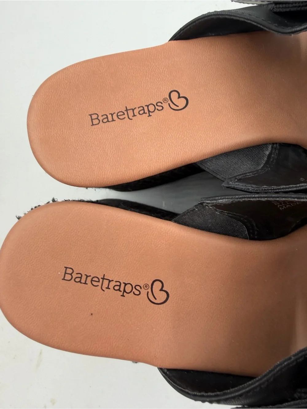 BareTraps Women’s Sydney Black -SZ 7.5- Buckled Cork Platform Wedge Sandals